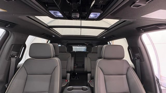 New 2026 Chevrolet Suburban Premier AWD/4WD image 37