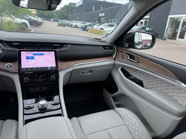Used 2022 Jeep Grand Cherokee Summit w/ MOPAR Finishing Package AWD/4WD image 42