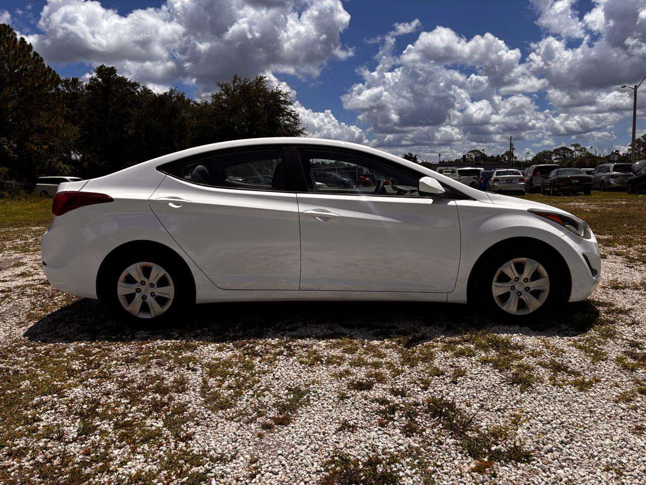 Used 2016 Hyundai Elantra SE FWD image 6