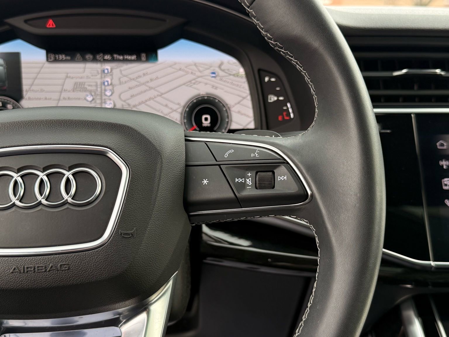 Used 2025 Audi Q7 3.0T Premium Plus w/ Premium Plus Package image 53