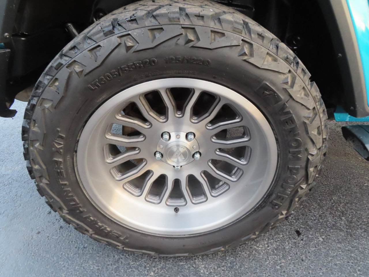 Used 2019 Jeep Wrangler Unlimited Sahara image 19