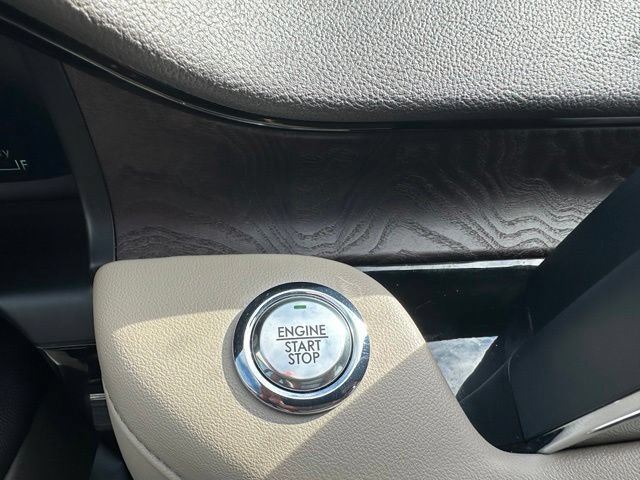 Used 2023 Lincoln Aviator Reserve w/ Equipment Group 201A AWD/4WD image 32