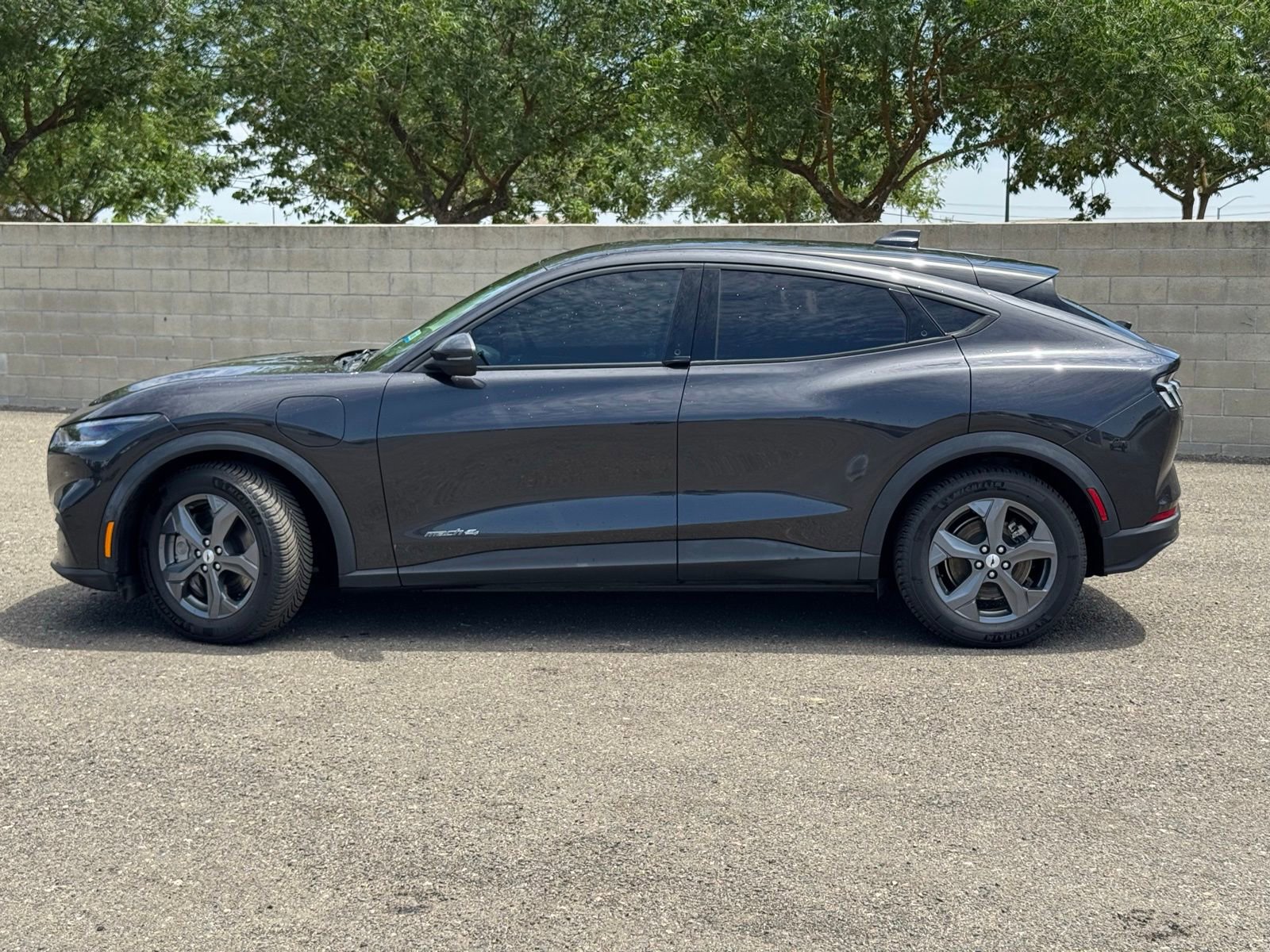 Used 2022 Ford Mustang Mach-E Select AWD/4WD image 9