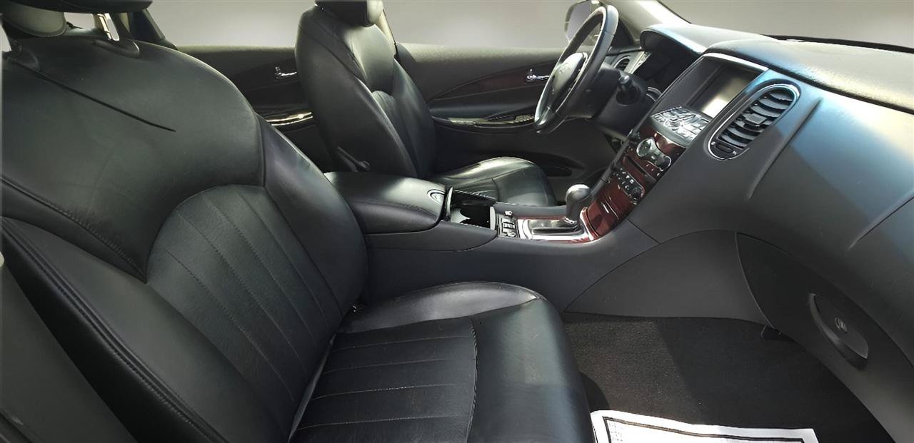 Used 2017 INFINITI QX50 AWD w/ Premium Plus Package image 28