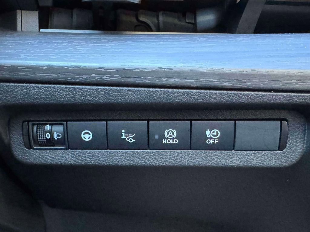 Certified 2024 Nissan Ariya AWD image 18