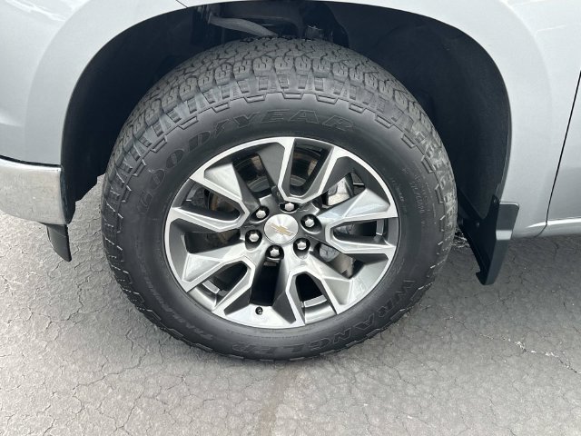 Certified 2024 Chevrolet Silverado 1500 LT AWD/4WD image 30
