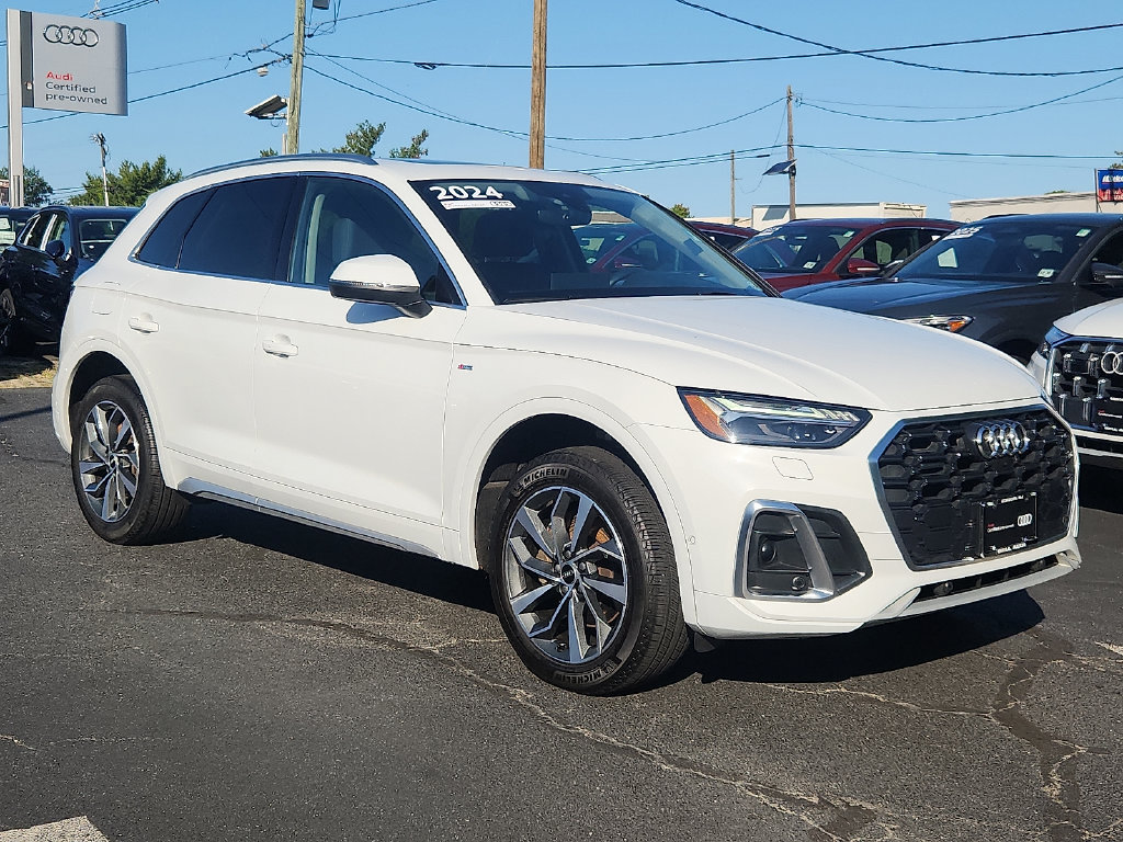 Certified 2024 Audi Q5 2.0T Prestige w/ Prestige Package AWD/4WD image 2