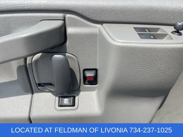 Used 2025 Chevrolet Express 3500 LT w/ LT Preferred Equipment Group RWD image 20