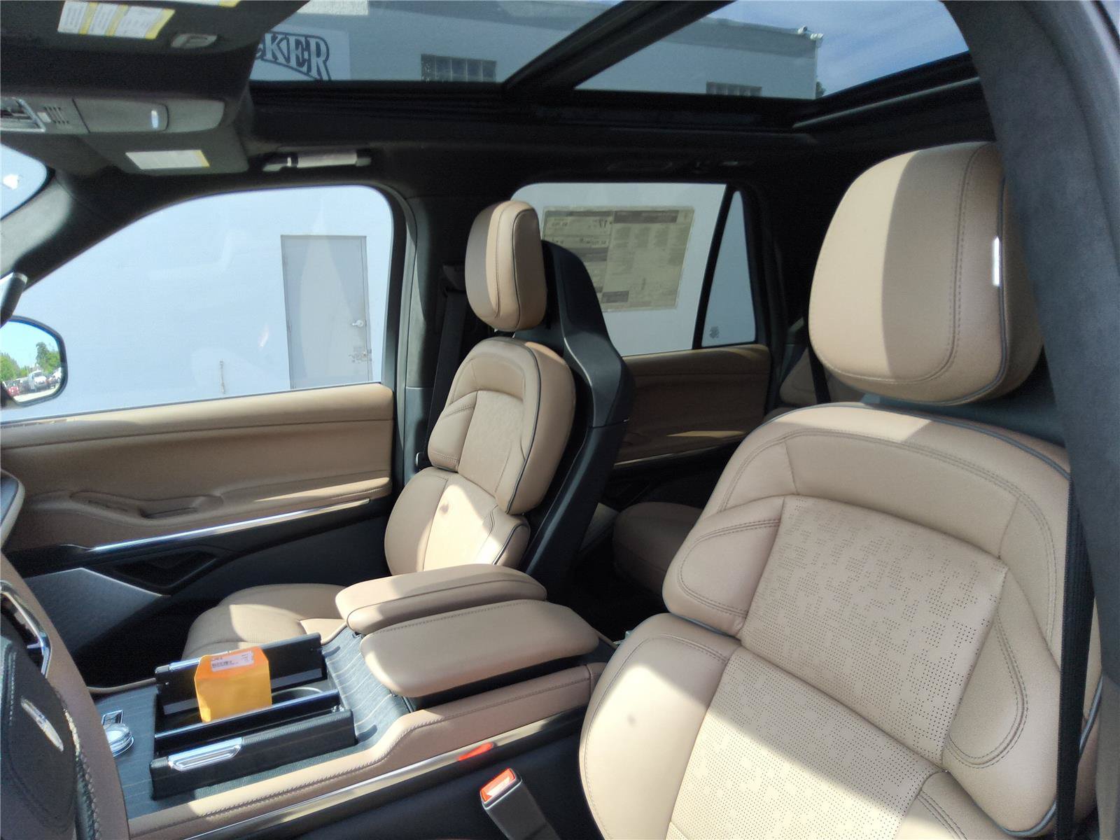 New 2027 Lincoln Navigator Black Label AWD/4WD image 14