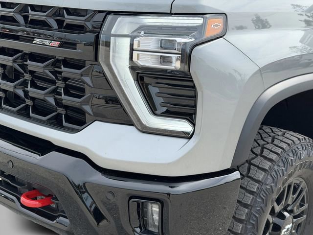 New 2026 Chevrolet Silverado 2500 ZR2 AWD/4WD image 13