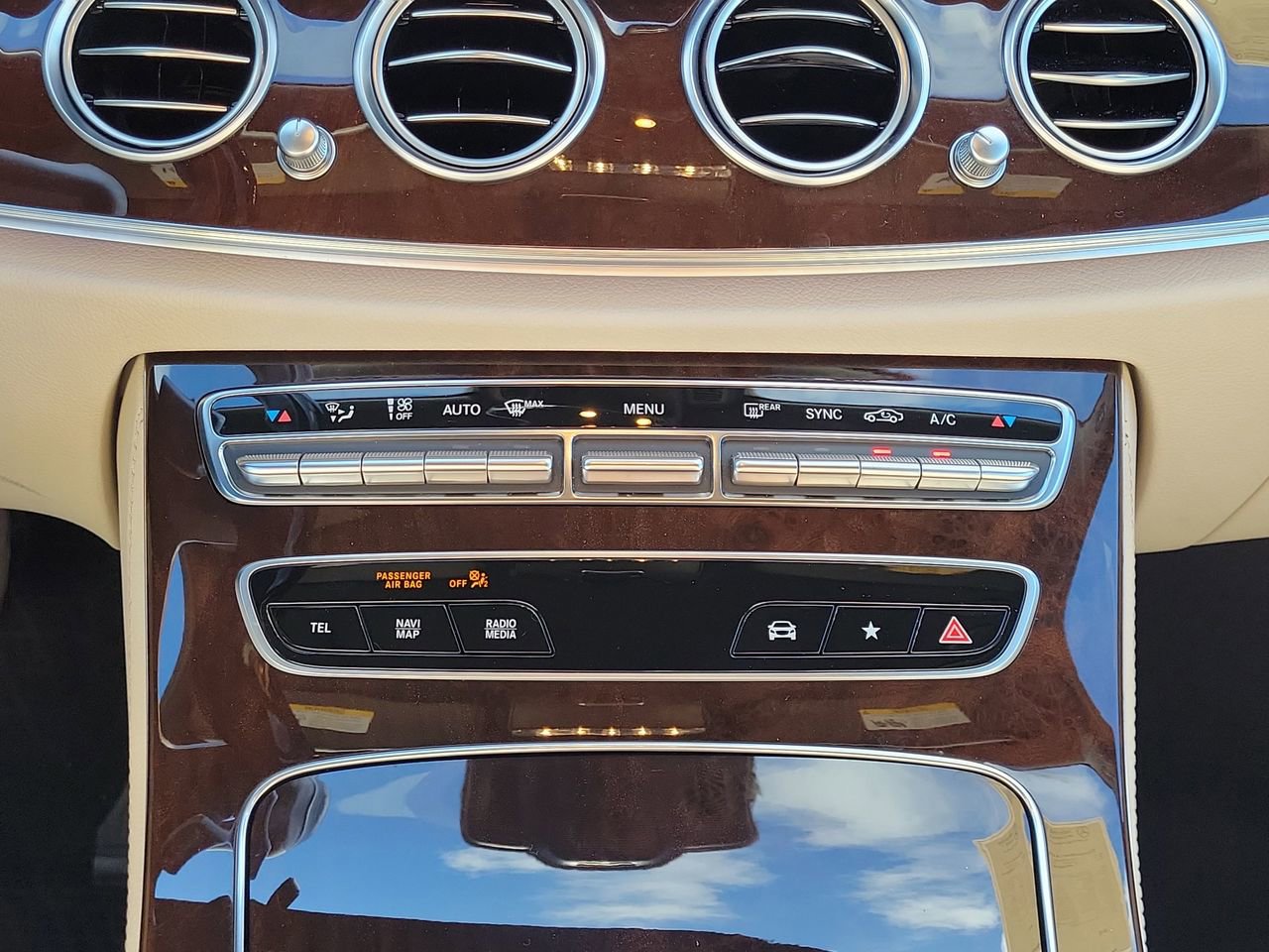 Certified 2023 Mercedes-Benz E 350 4MATIC Sedan image 20