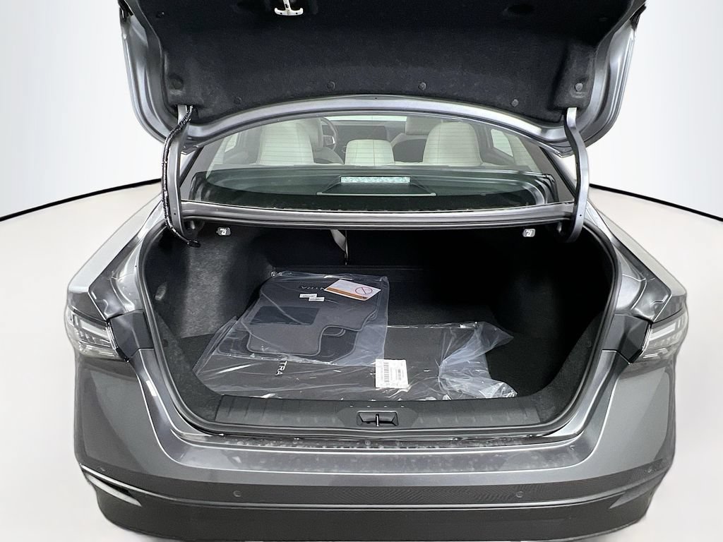 New 2026 Nissan Sentra SL w/ Floor Mat Package FWD image 26