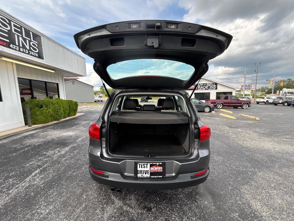 Used 2016 Volkswagen Tiguan S FWD image 28