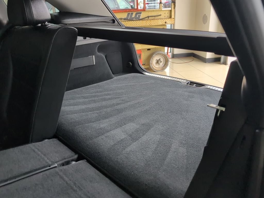 Used 2023 Mercedes-Benz GLC 300 4MATIC image 33