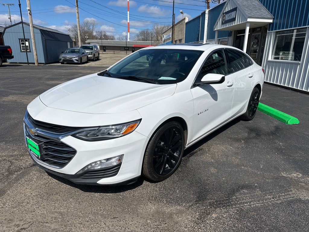 Used 2023 Chevrolet Malibu LT FWD image 3