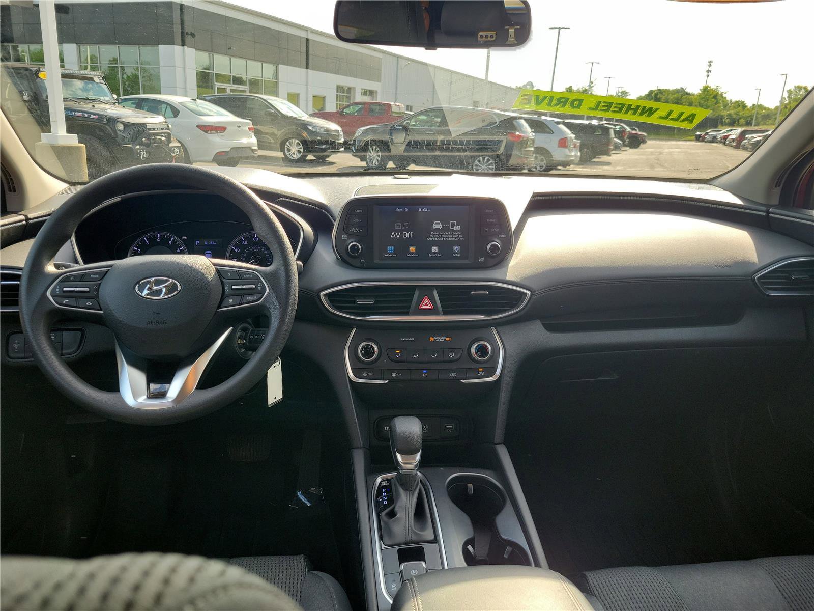Used 2019 Hyundai Santa Fe SE AWD/4WD image 10