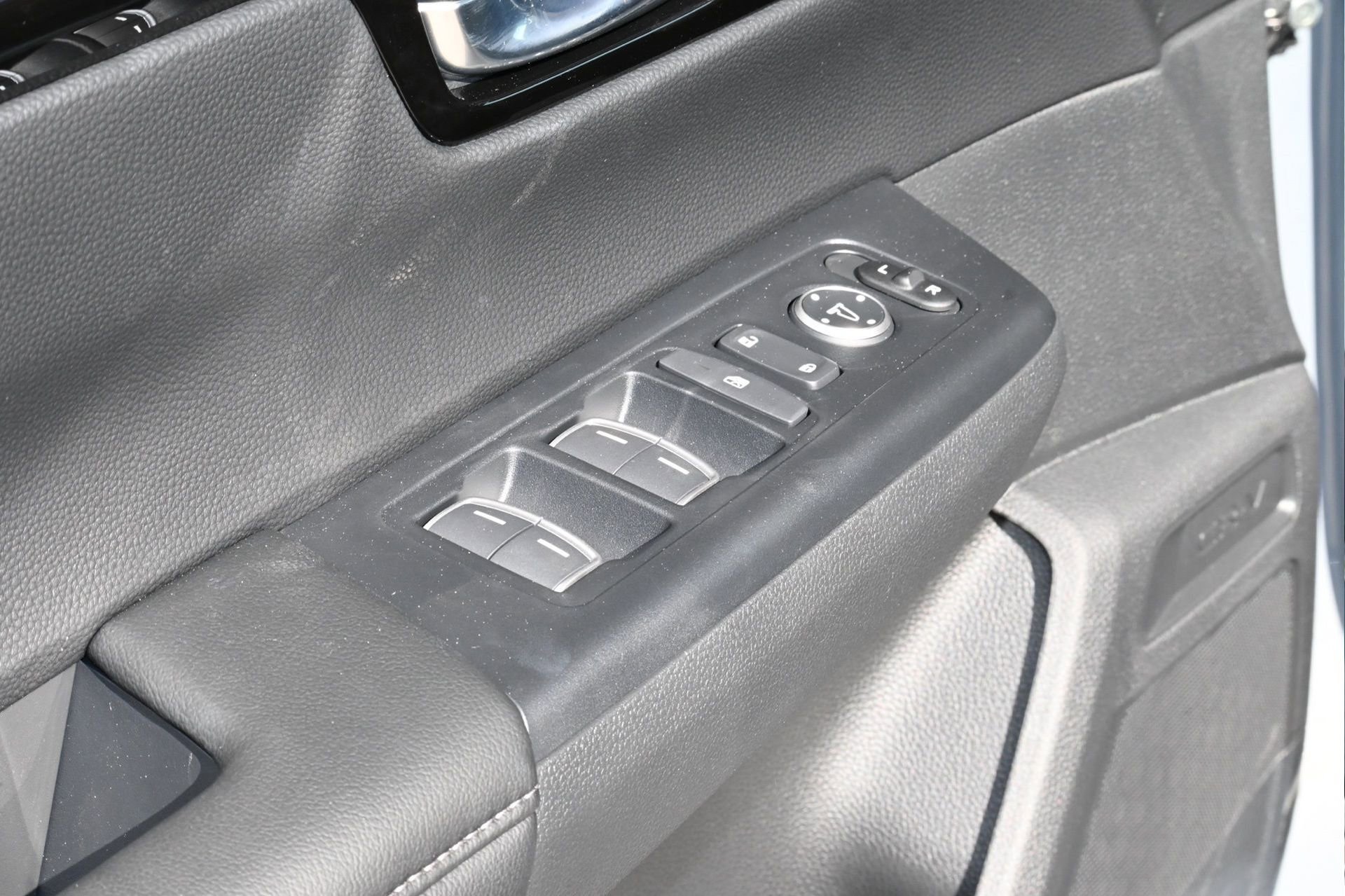 New 2025 Honda CR-V EX-L image 18