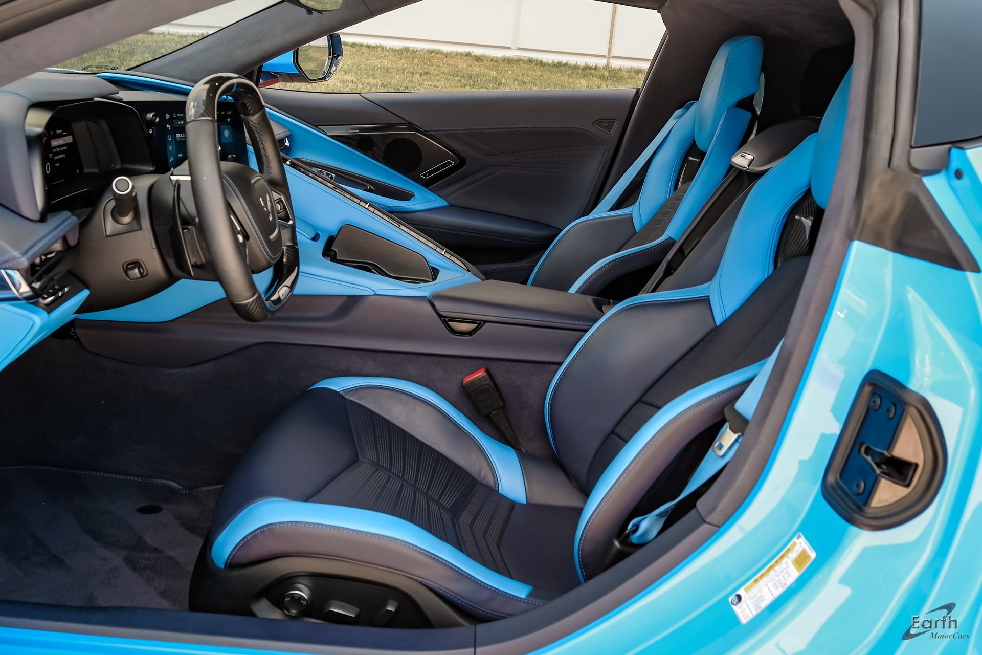 Used 2024 Chevrolet Corvette Z06 w/ Z07 Performance Package RWD image 38