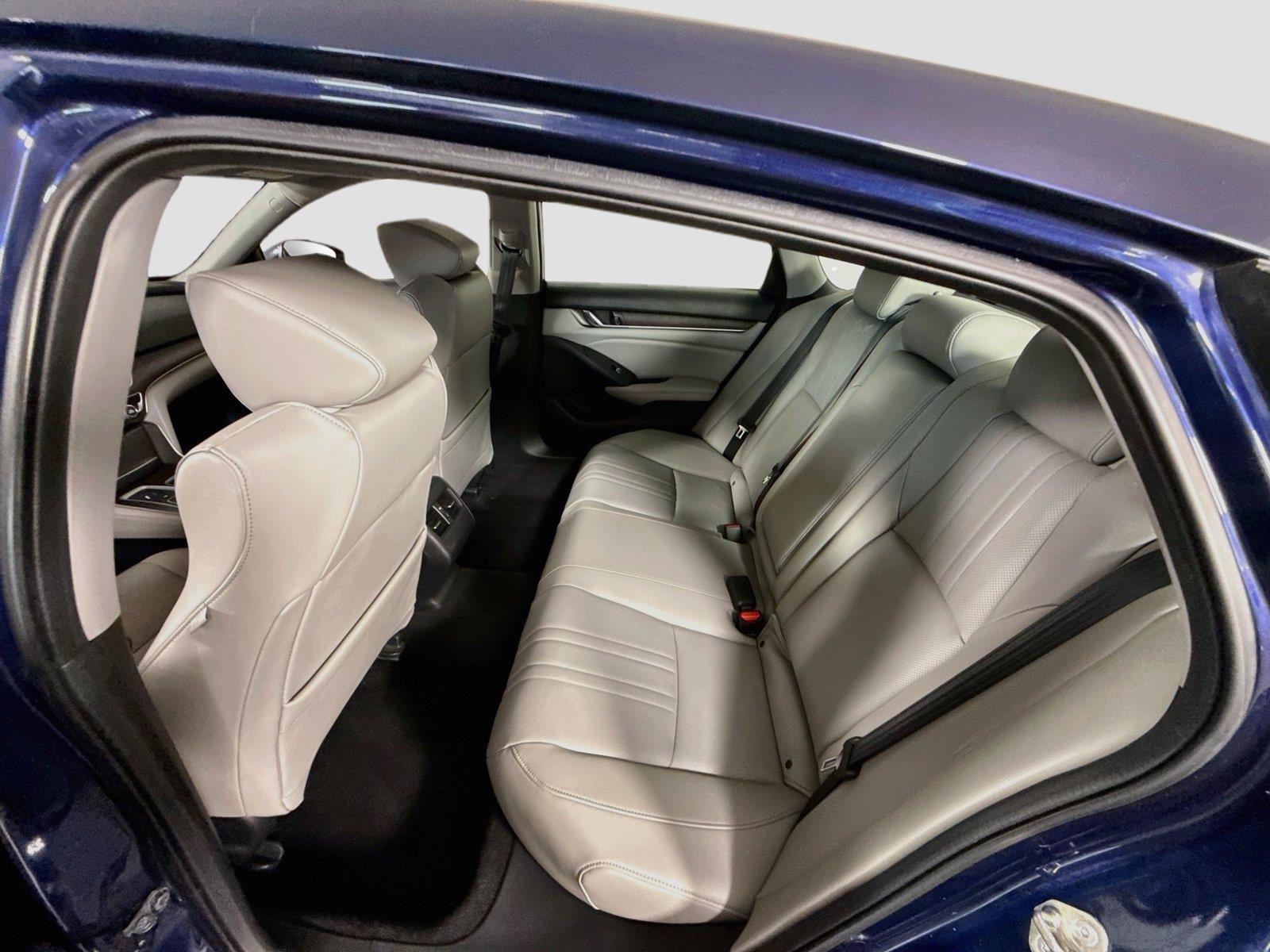 Used 2019 Honda Accord EX-L image 17