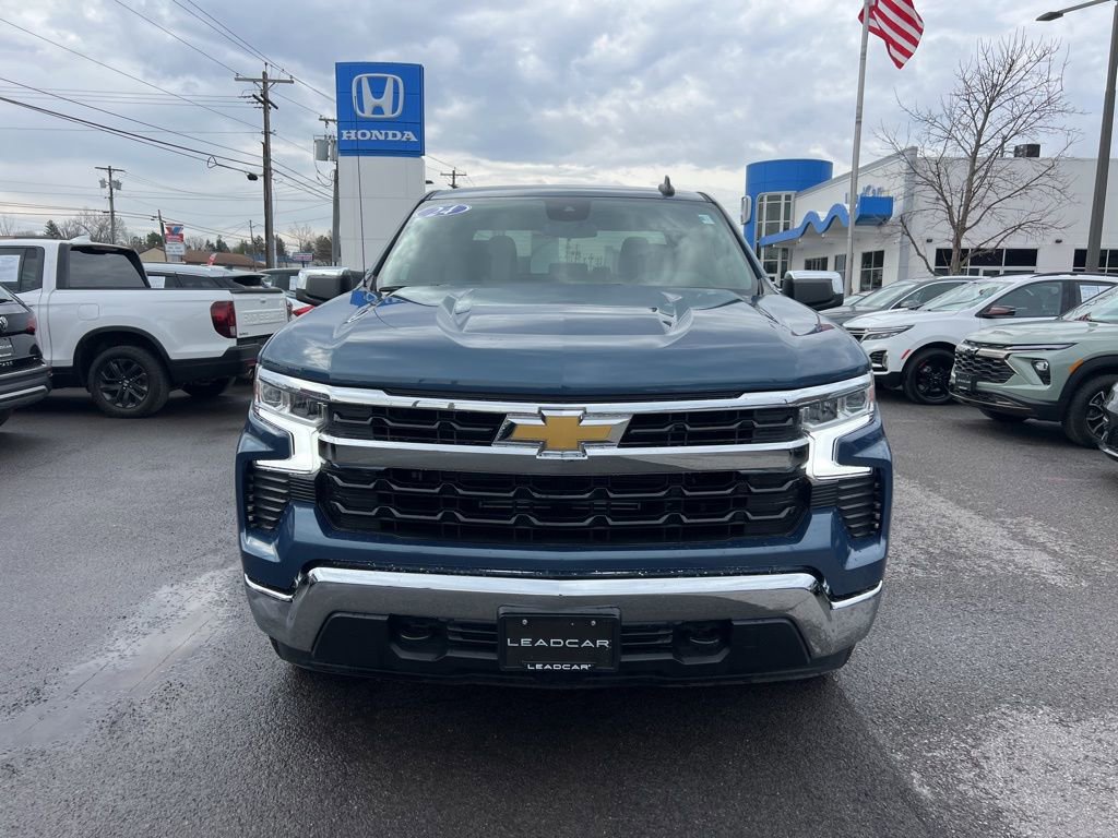 Used 2024 Chevrolet Silverado 1500 LT image 5