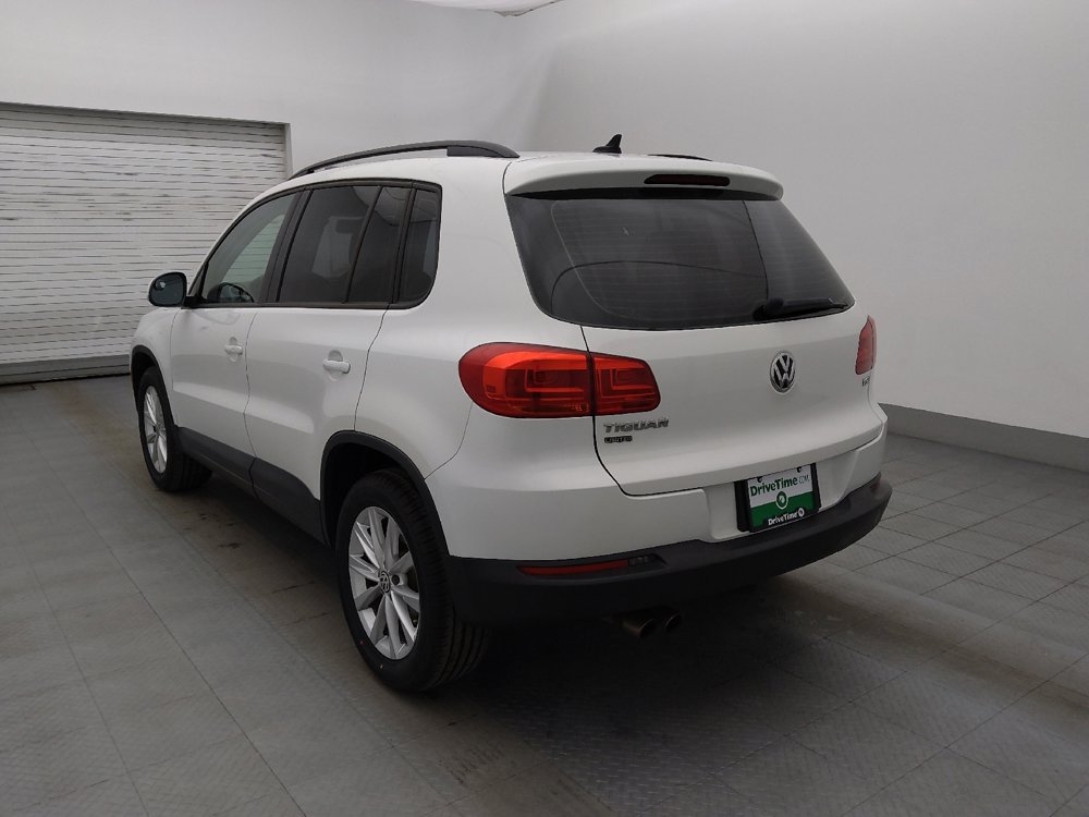 Used 2017 Volkswagen Tiguan Limited w/ Premium Package image 5