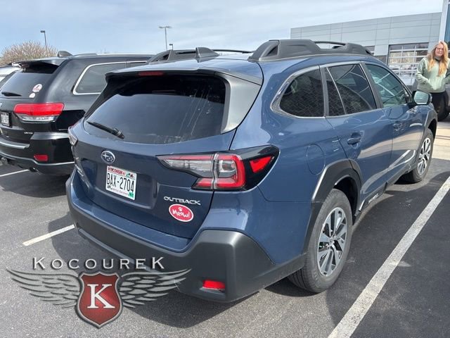 Used 2024 Subaru Outback Premium image 7