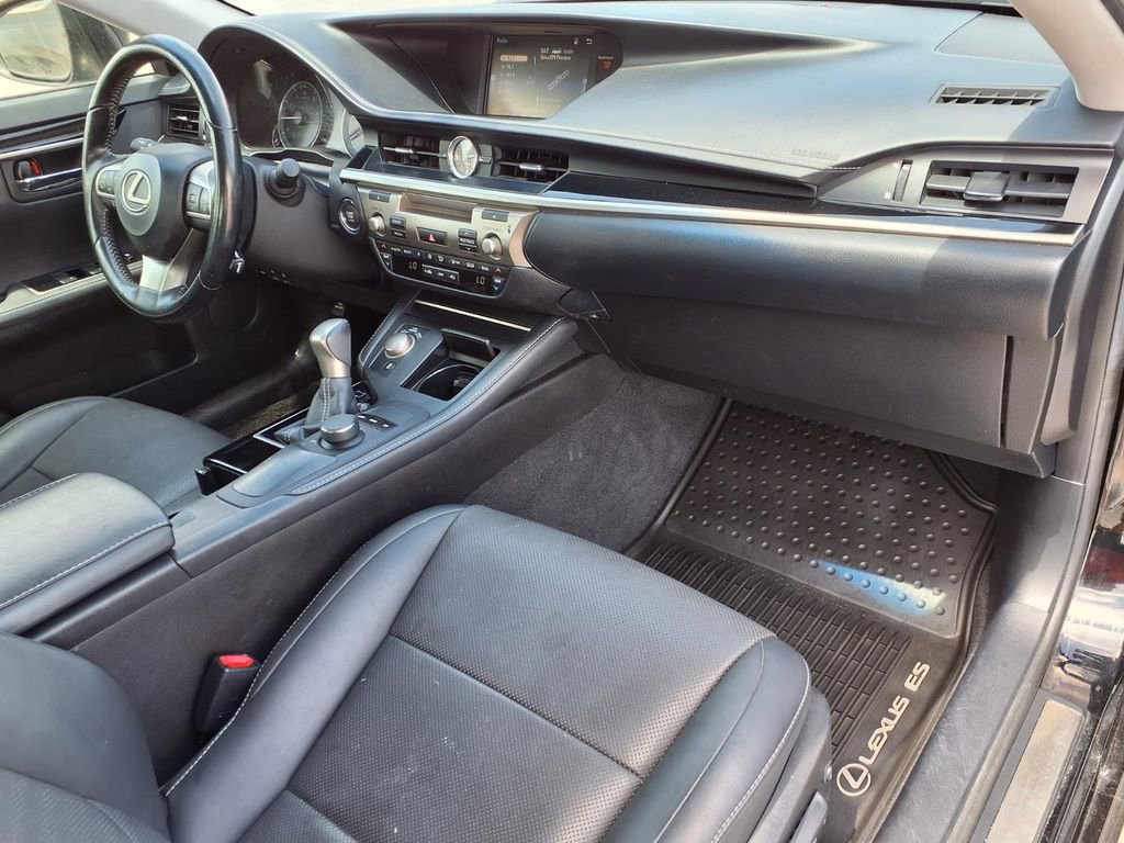 Used 2016 Lexus ES 350 w/ Accessory Package 2 FWD image 11