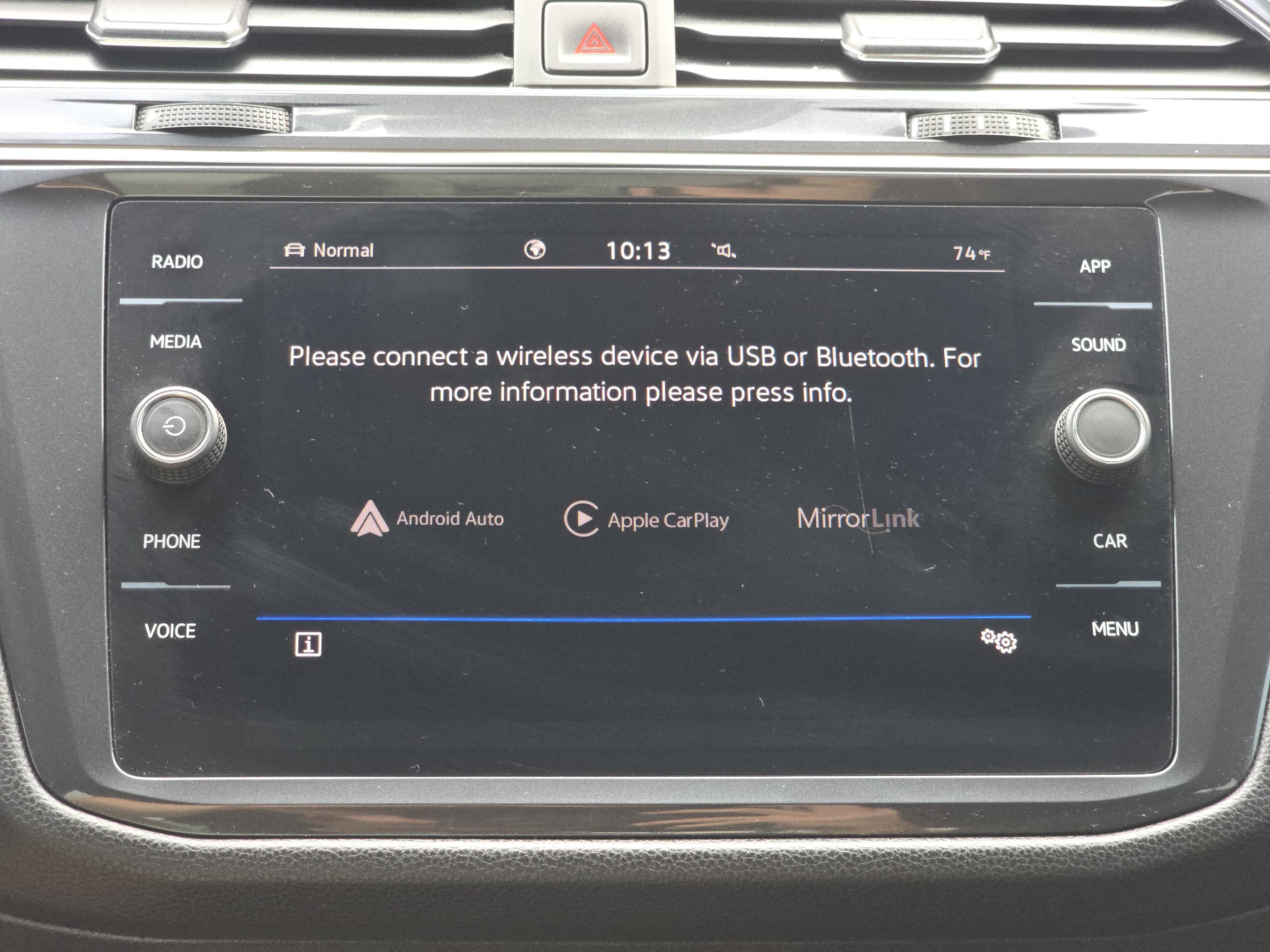 Certified 2023 Volkswagen Tiguan SE R-Line AWD/4WD image 10