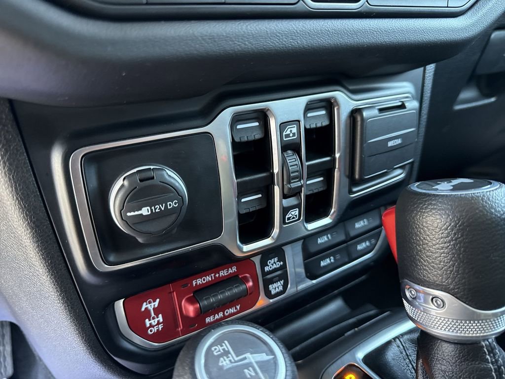 Used 2024 Jeep Wrangler Unlimited Rubicon image 27