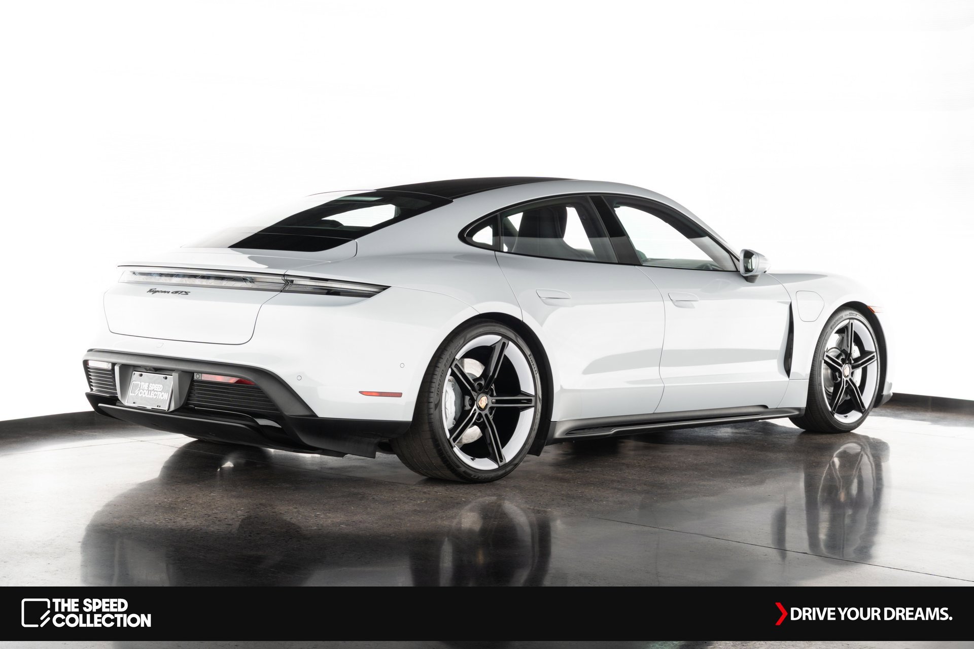 Used 2023 Porsche Taycan GTS image 8