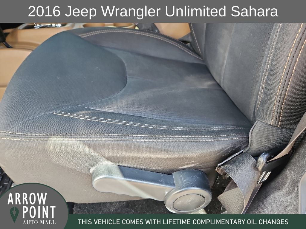 Used 2016 Jeep Wrangler Unlimited Sahara w/ Connectivity Group AWD/4WD image 22