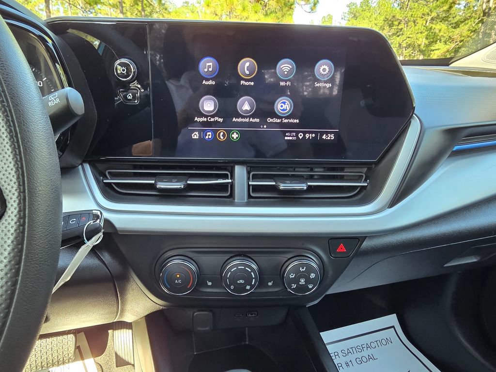 Used 2026 Chevrolet Trax LS w/ LS Convenience Package FWD image 30
