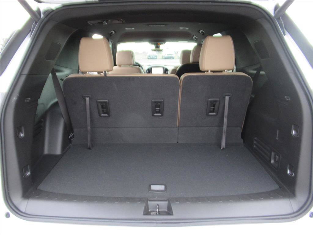 Used 2023 Chevrolet Traverse Premier image 34