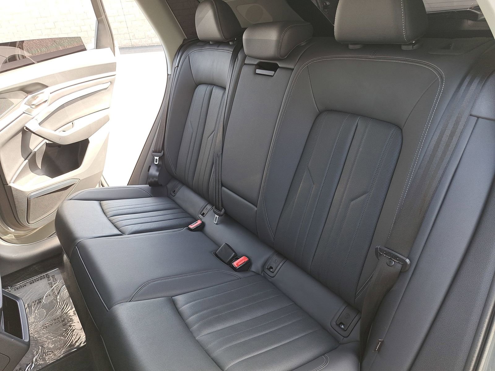 Certified 2024 Audi Q8 e-tron Premium Plus w/ Premium Plus Package image 14