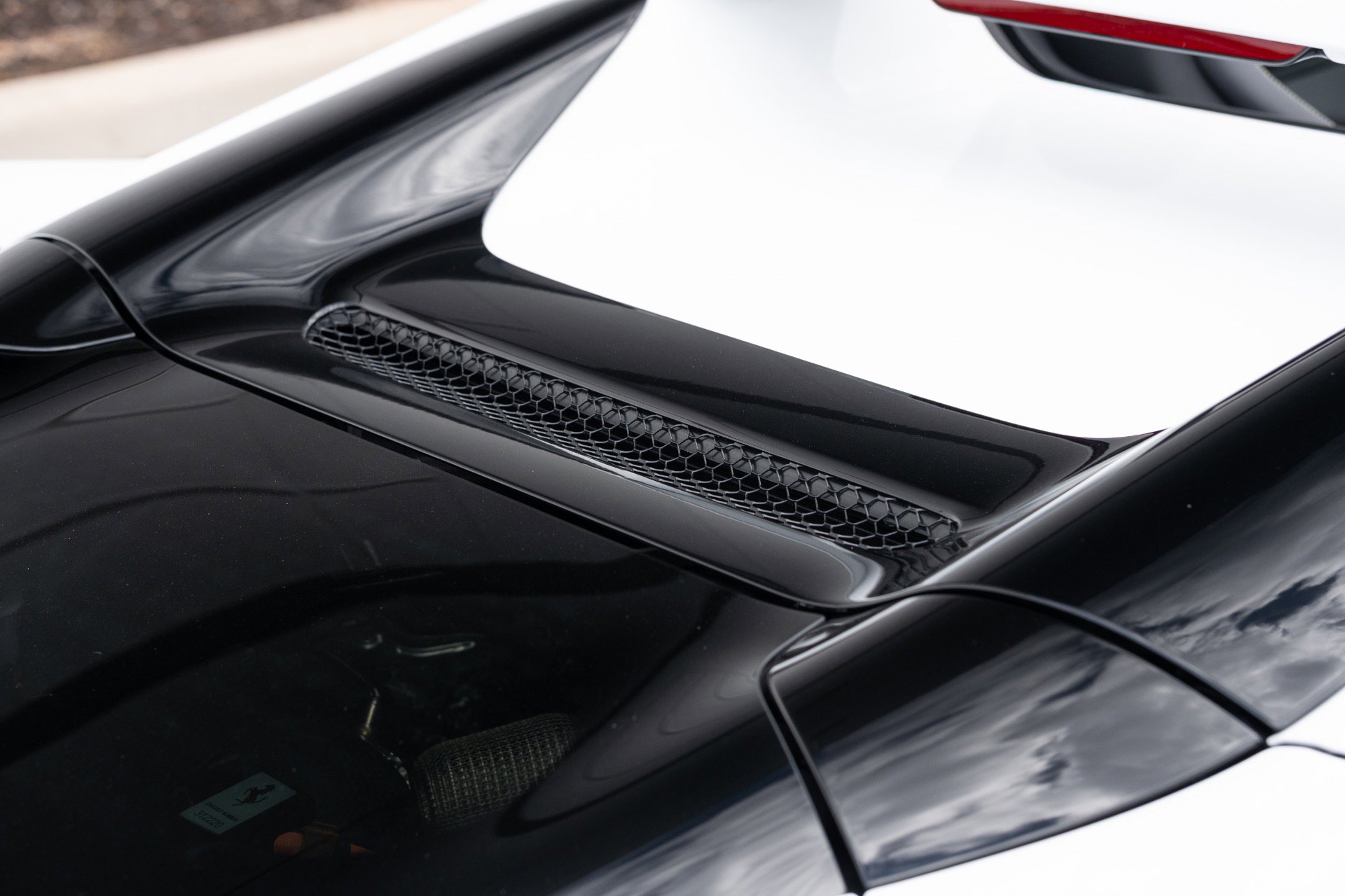 Used 2024 Ferrari 296 GTS RWD image 22