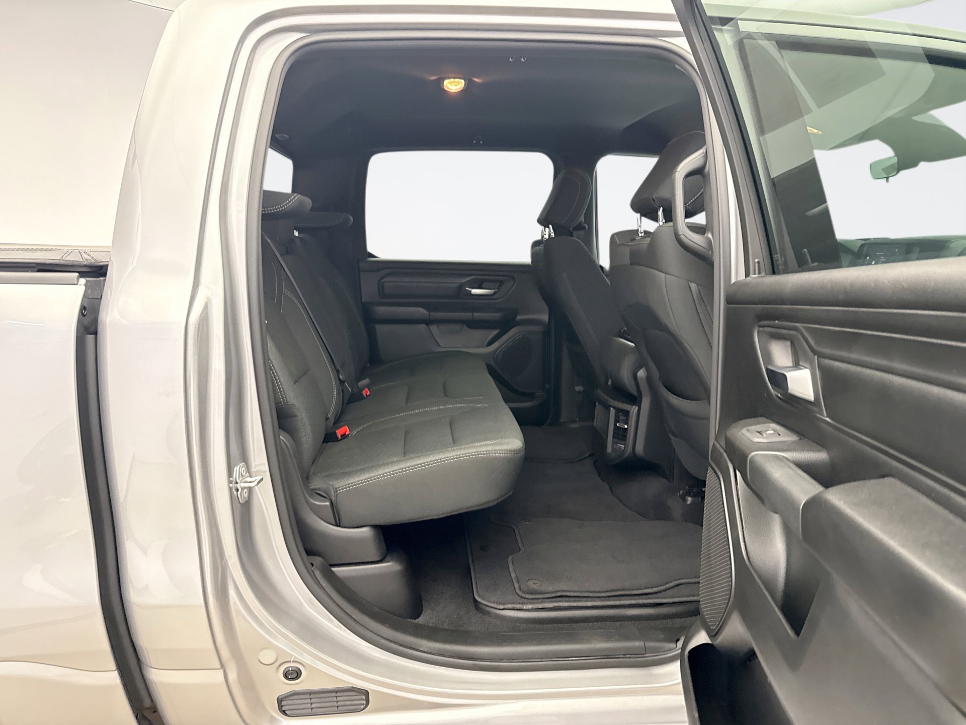 Used 2025 RAM 1500 Tradesman w/ Night Edition image 17