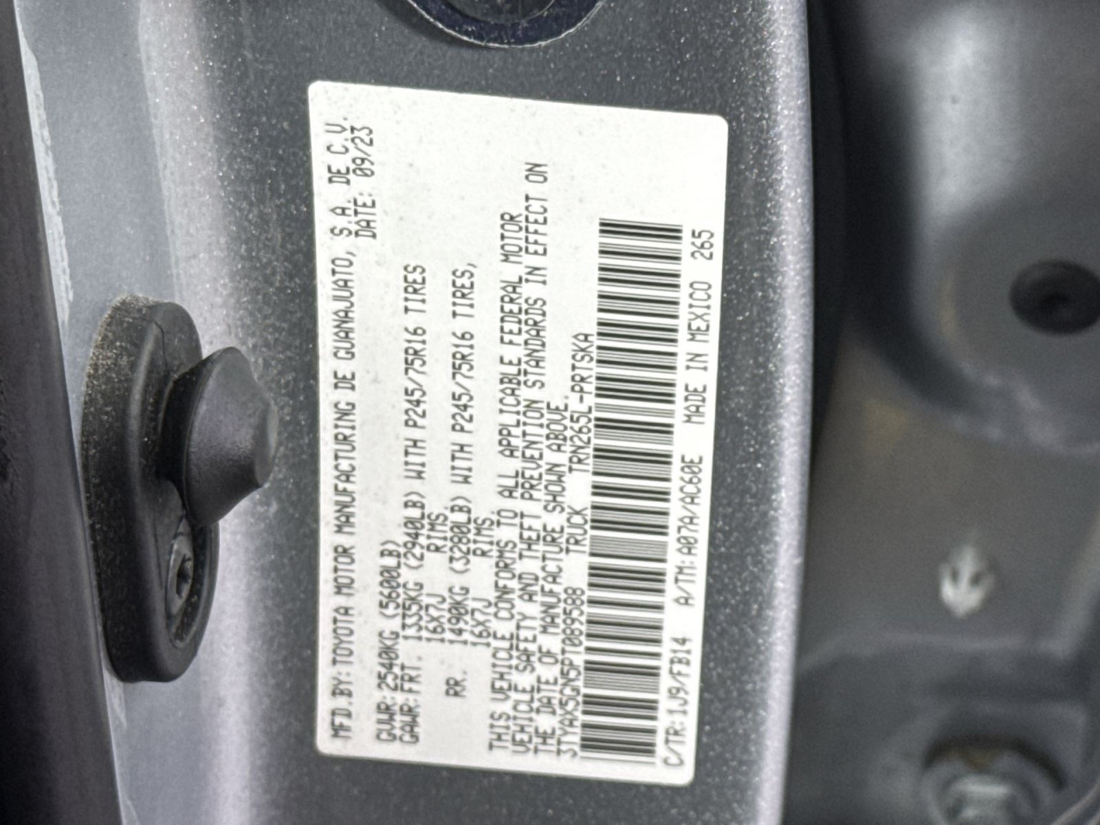 Used 2023 Toyota Tacoma SR w/ SR Convenience Package RWD image 28