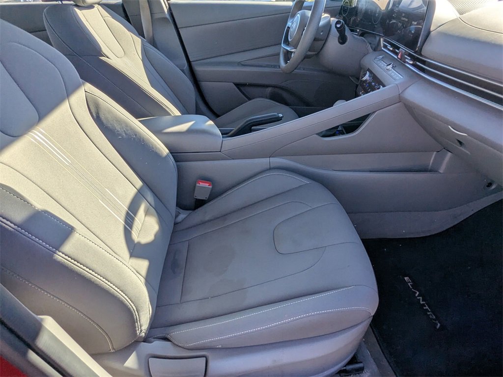 Used 2024 Hyundai Elantra SEL image 20
