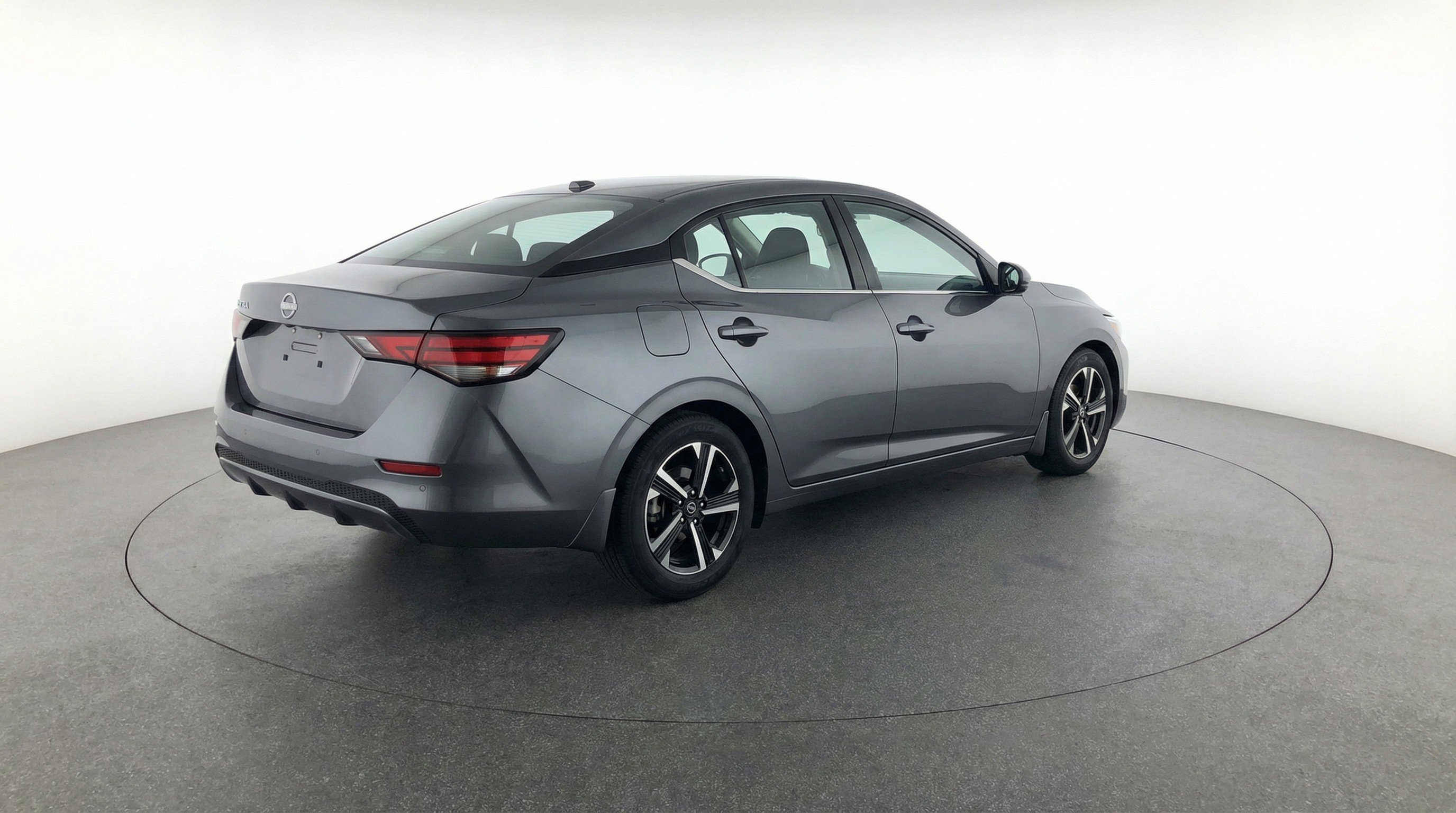 Used 2025 Nissan Sentra SV image 9