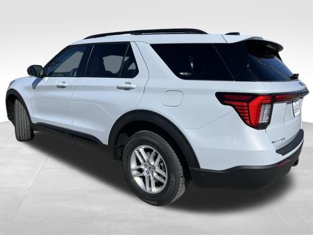 New 2026 Ford Explorer Active image 5