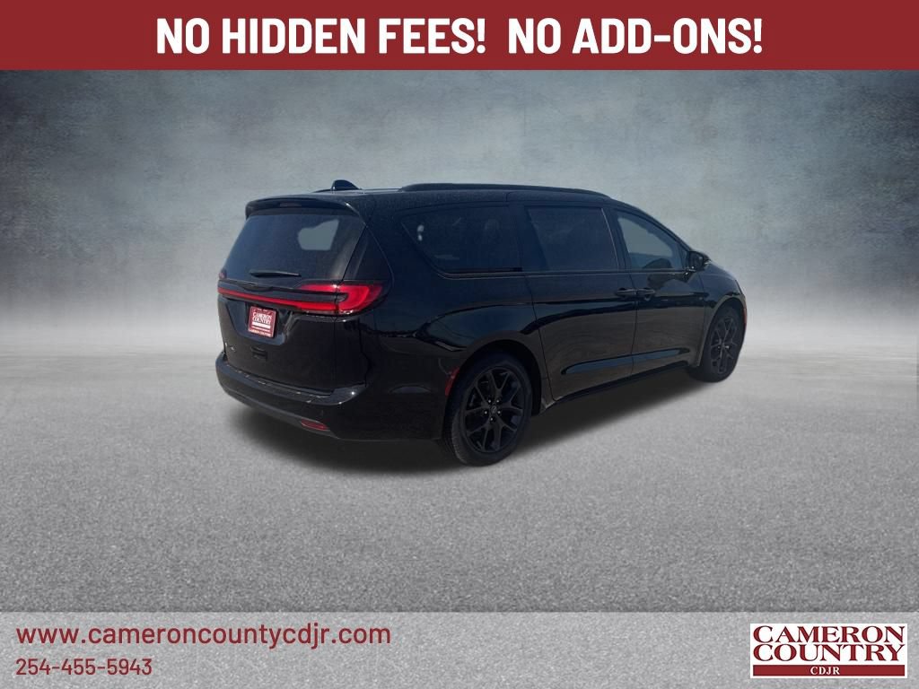 New 2026 Chrysler Pacifica Select w/ S Appearance Package FWD image 3