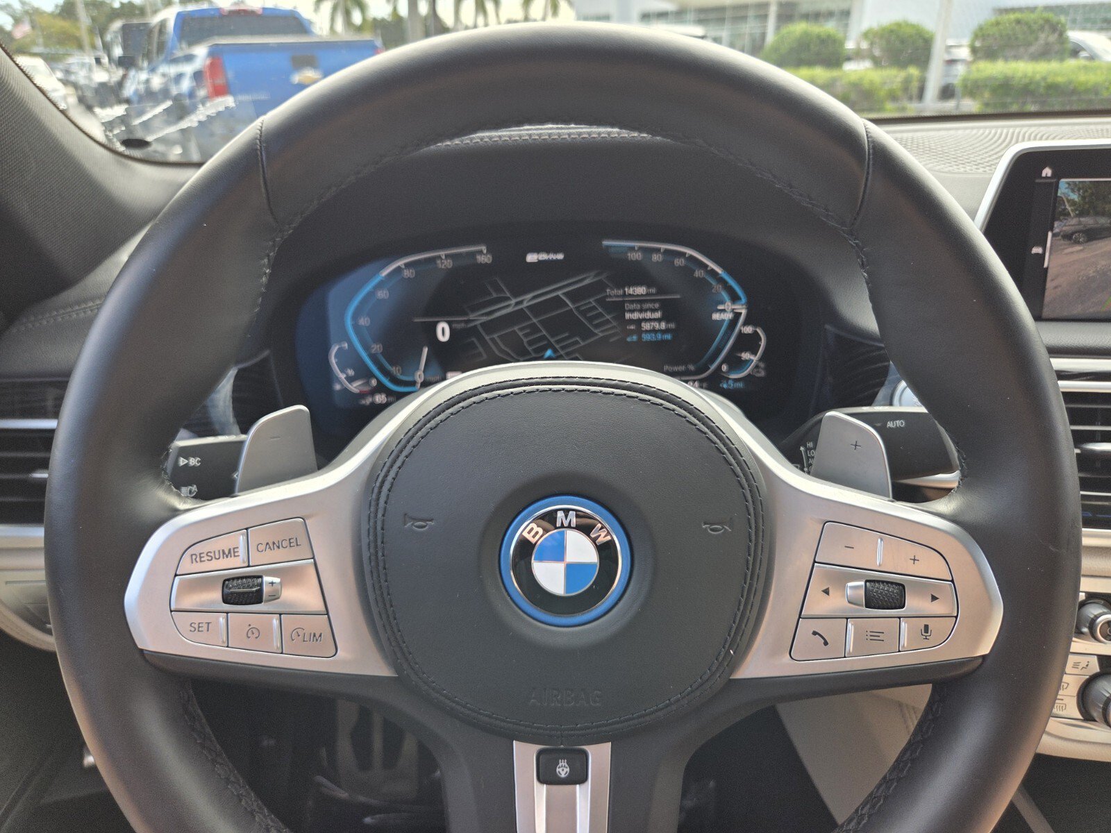 Used 2022 BMW 745e xDrive w/ M Sport Package AWD/4WD image 27