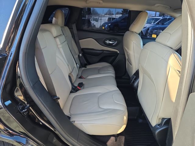 Used 2017 Jeep Cherokee Limited w/ Technology Group image 13