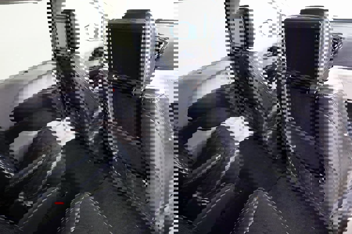 Used 2019 Chrysler Pacifica Limited image 43