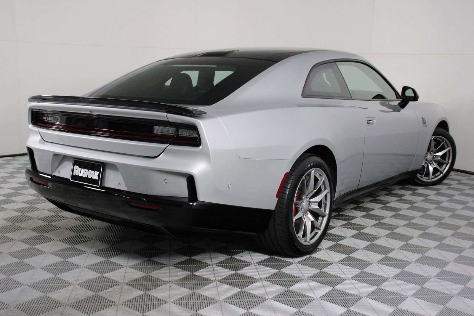 Used 2025 Dodge Charger Daytona Scat Pack w/ Track Pack AWD/4WD image 4