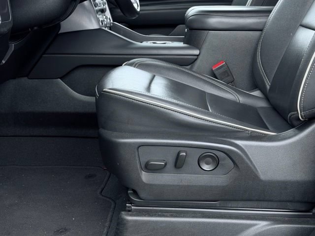 Used 2024 GMC Yukon SLT AWD/4WD image 19