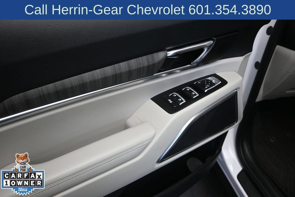 Used 2024 Kia Telluride EX w/ EX Captain's Chair Package FWD image 11