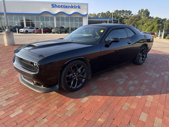 Used 2020 Dodge Challenger R/T w/ Blacktop Package RWD image 4