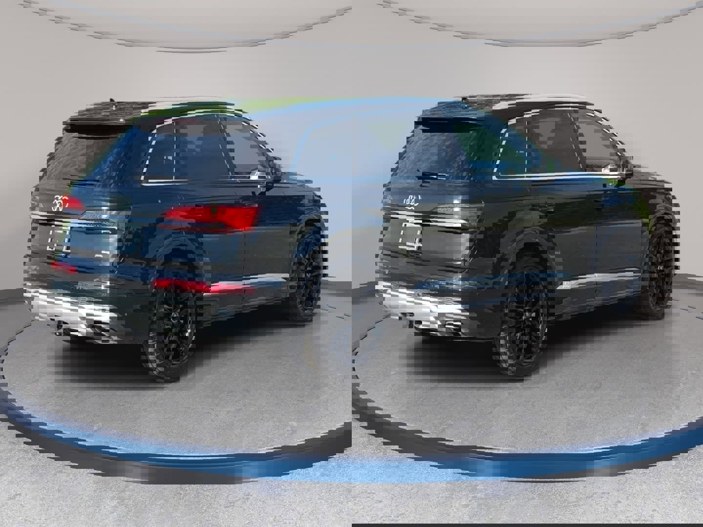 Used 2025 Audi Q7 3.0T Premium Plus AWD/4WD image 5