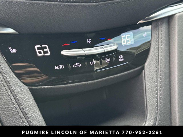 Used 2025 Cadillac XT6 Luxury image 28